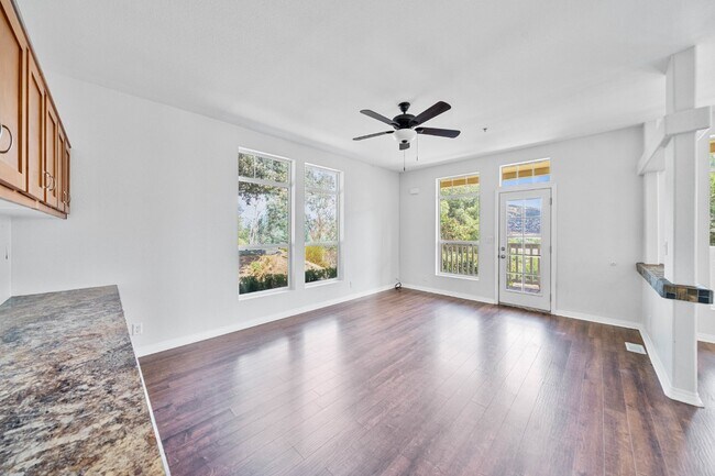 Building Photo - Escondido -Beautiful San Pasqual area ,Spa...