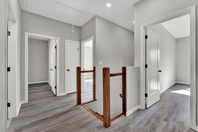 Building Photo - Stunning 4 Bedroom Home in Laurens