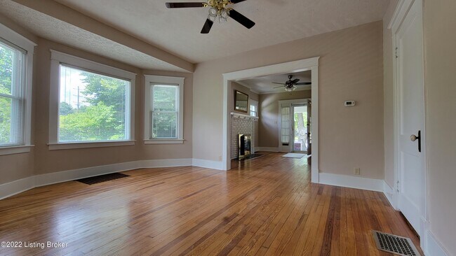 Building Photo - 3812 Taylorsville Rd