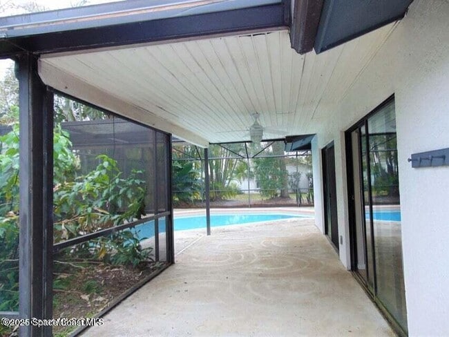 Building Photo - 300 Olympia Ct