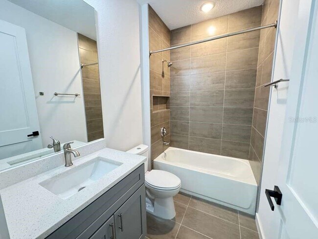 Building Photo - 6807 SW 153rd Pl Rd