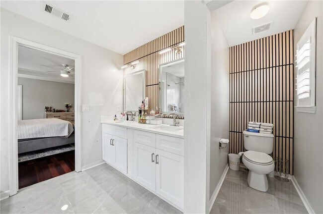 Building Photo - 2731 Amalfi Way NW