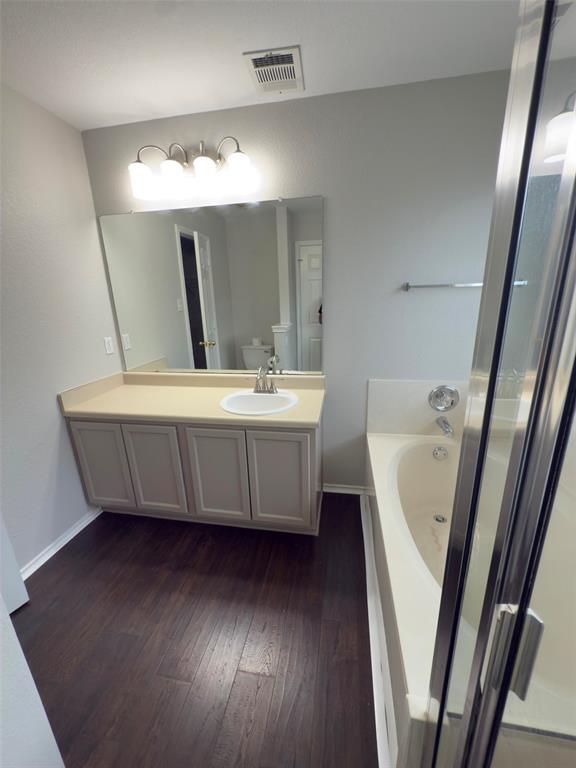 Building Photo - 14516 Charles Dickens Dr