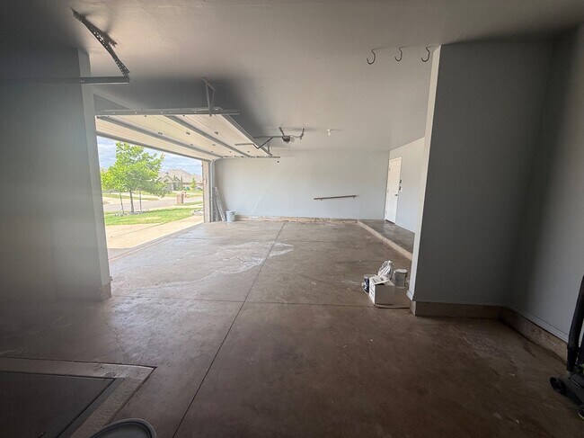 Building Photo - 6605 NW 158th St