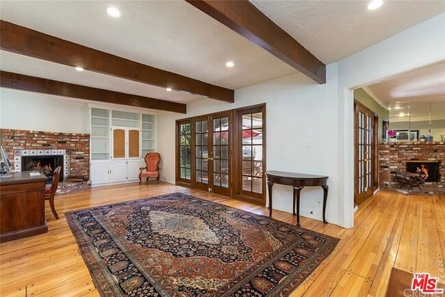 Building Photo - 5849 Goodland Ave