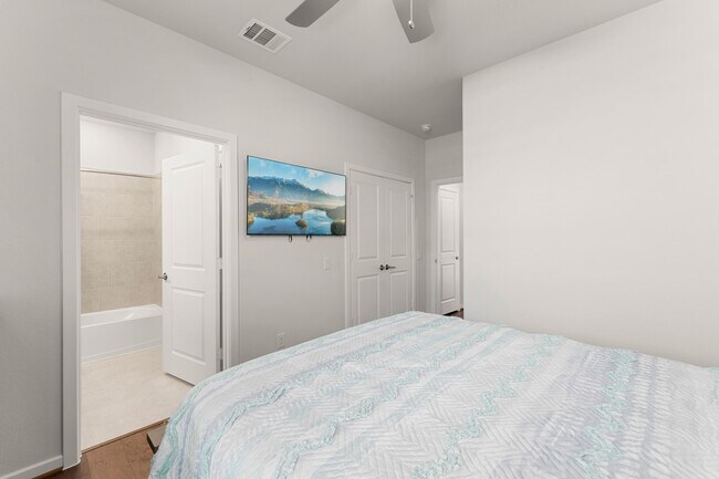 Building Photo - 29102 Rustic Orch Ln