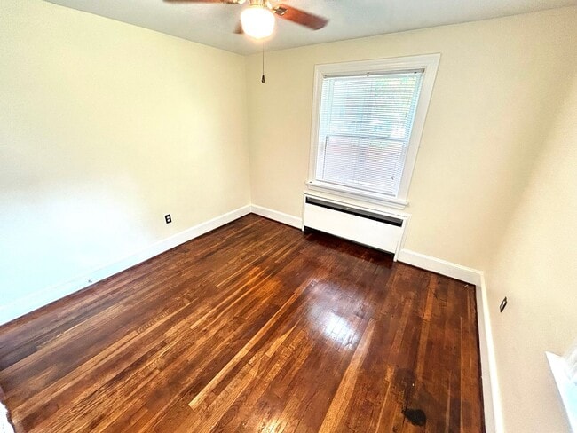 Building Photo - 2812 Groveland Ave