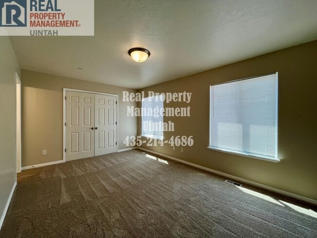 Building Photo - 693 E 1400 S