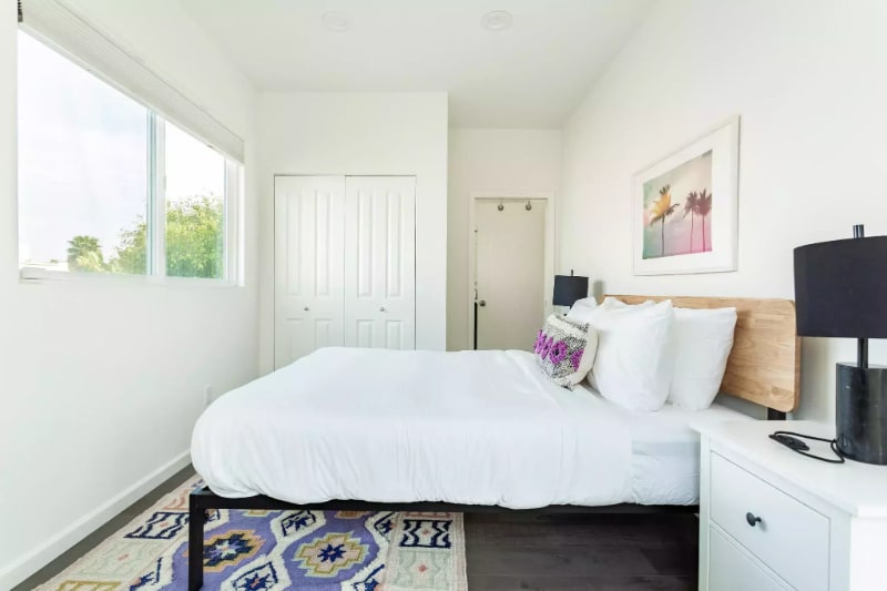 Building Photo - 611 Flower Ave