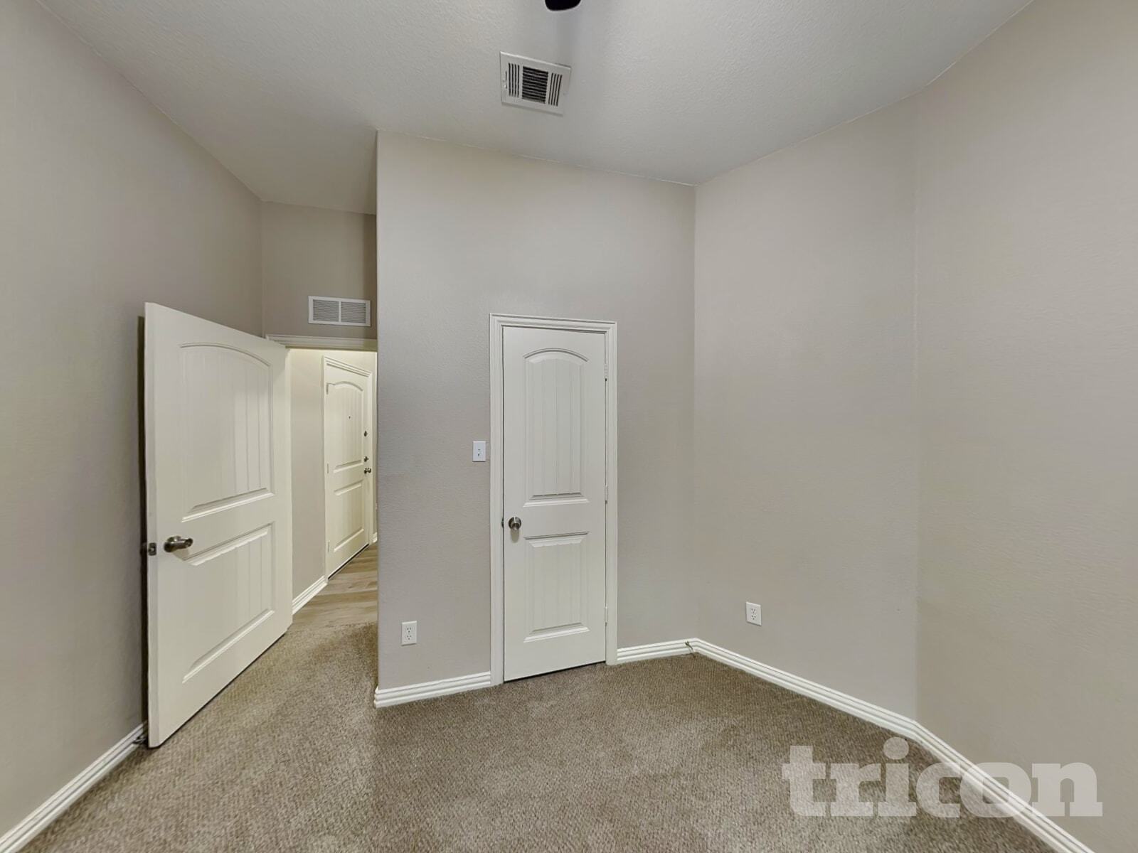 Building Photo - 205 Old Spanish Trail