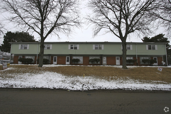 Building Photo - Eastridge Apartments