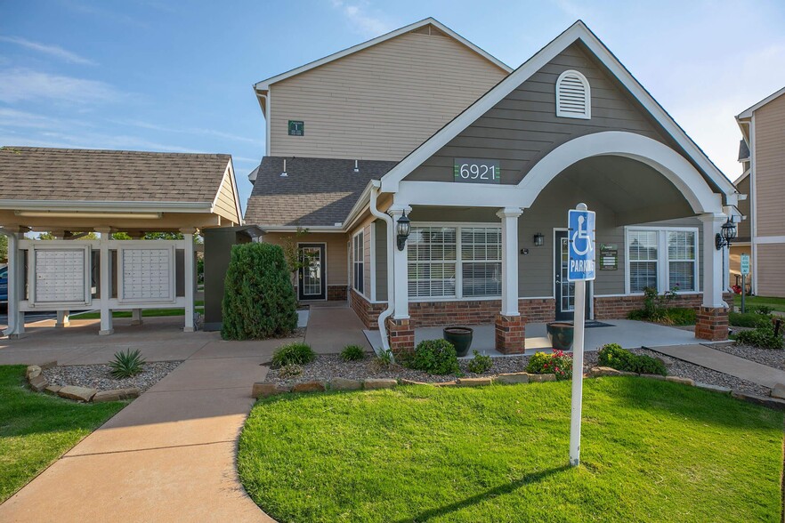 Summit Ridge 6921 W Gore Blvd Lawton OK 73505 Apartment Finder