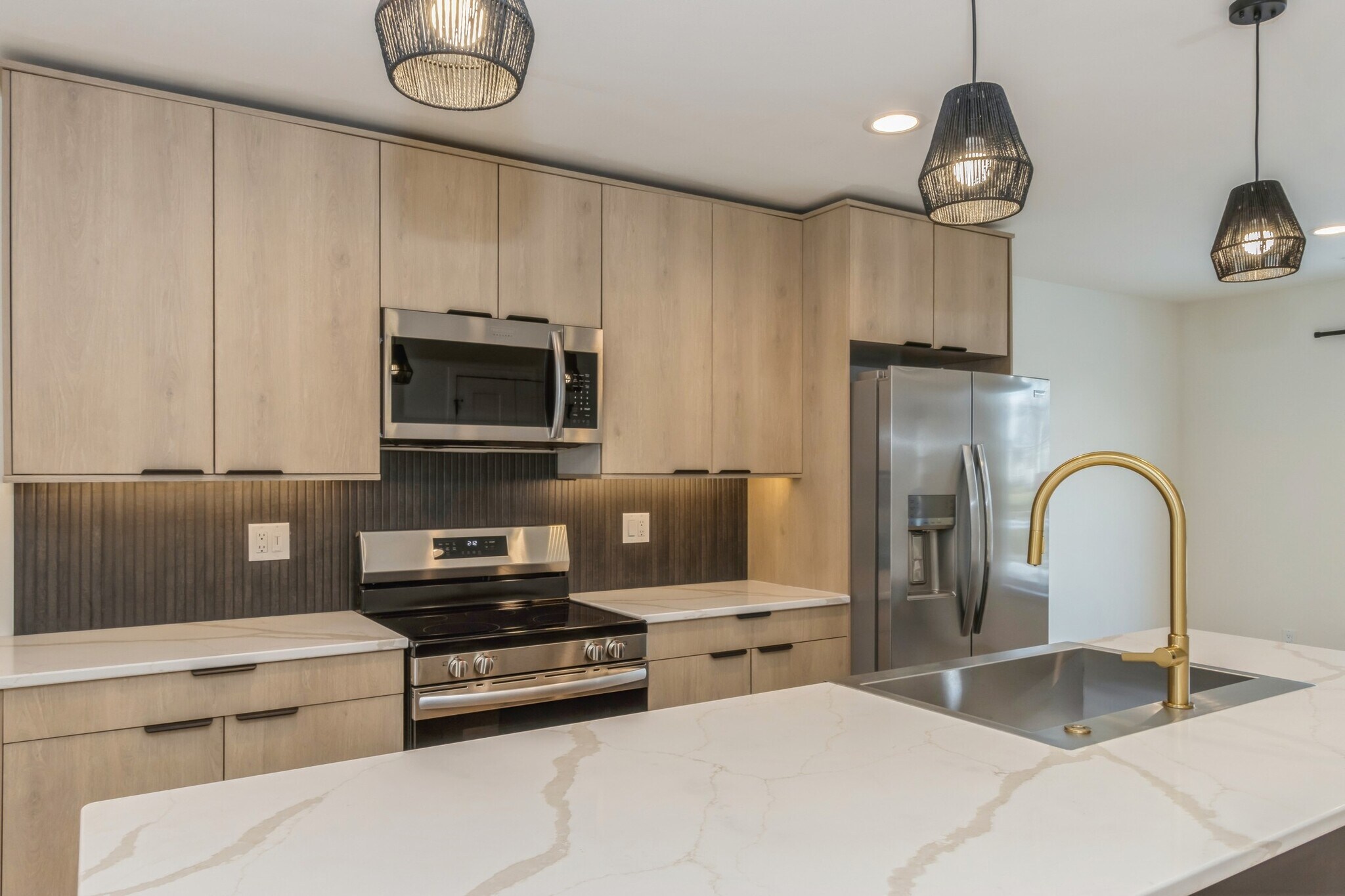 Building Photo - 415 C Ave NW