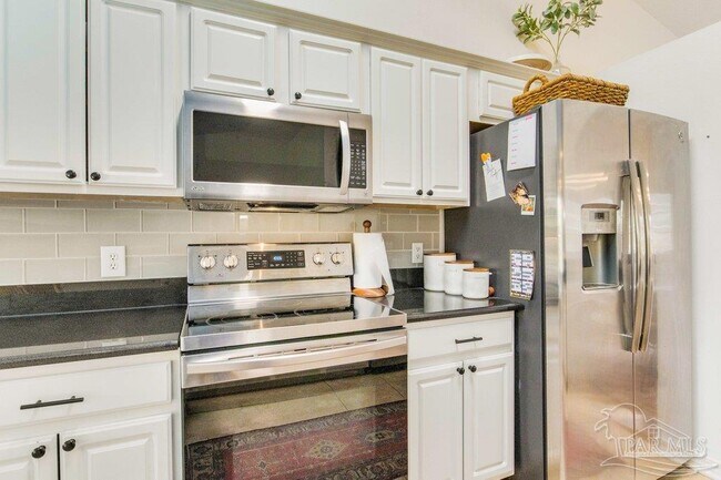 Building Photo - 5217 Choctaw Ave