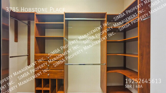 Building Photo - 3785 Hobstone Pl