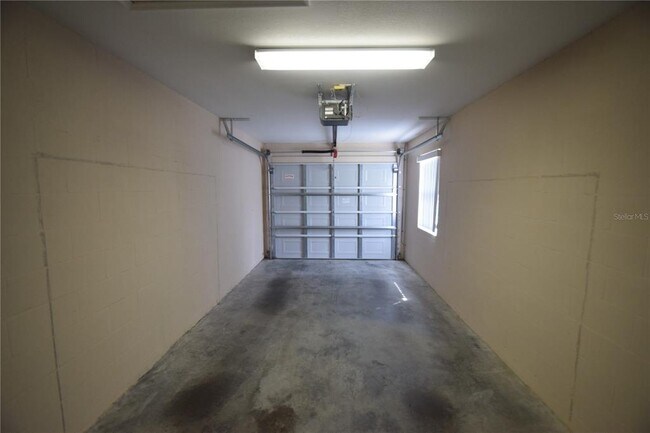 Building Photo - 534 Grasslands Village Cir
