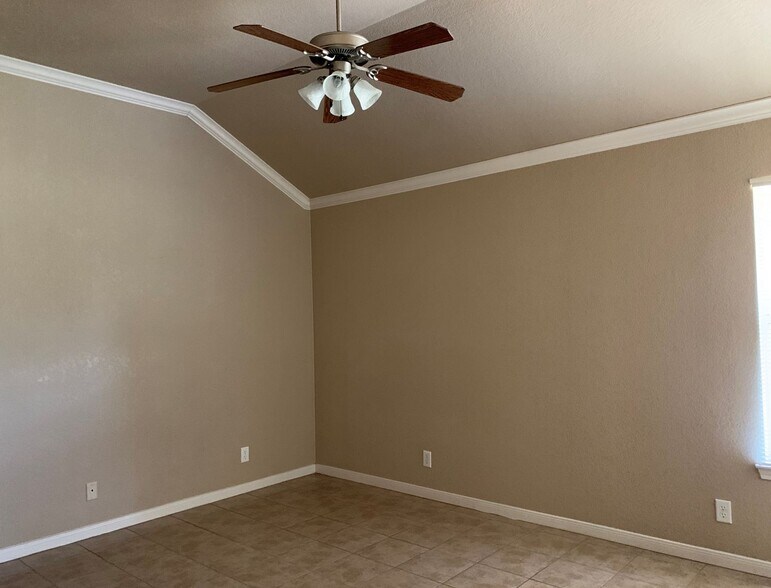 Building Photo - 1301 Powder River Dr