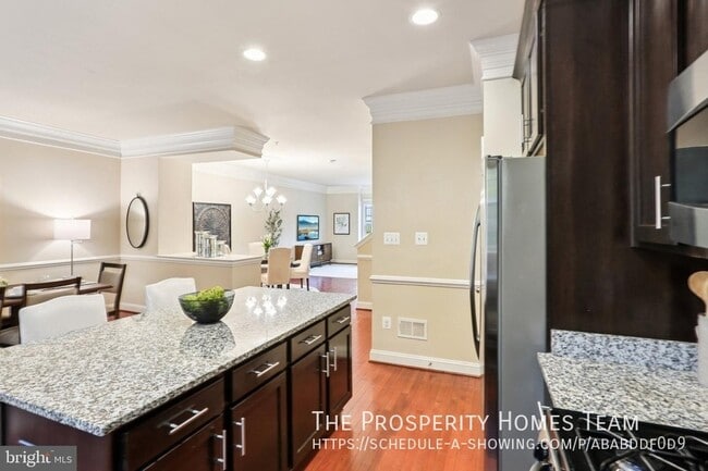 Building Photo - 9384 Rock Ripple Ln