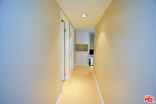 Building Photo - 10051 Valley Circle Blvd