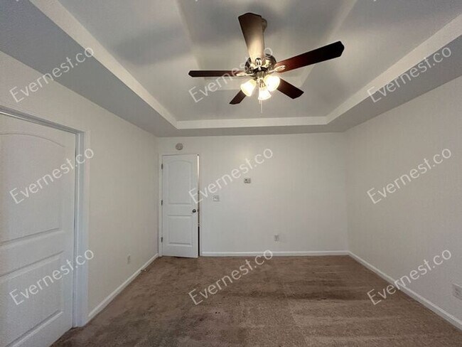 Building Photo - 5876 Grande River Rd