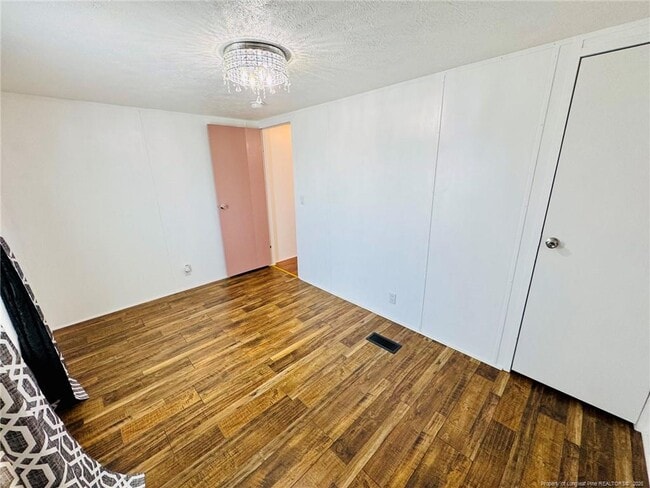 Building Photo - 1992 Henry Hammond Rd