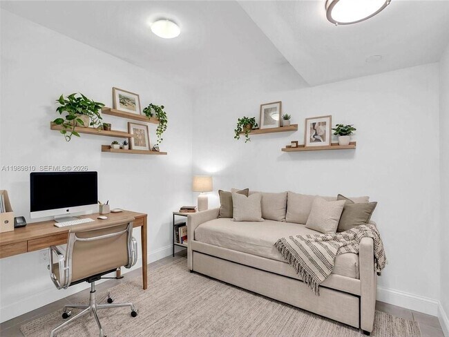 Building Photo - 1770 NE 191st St