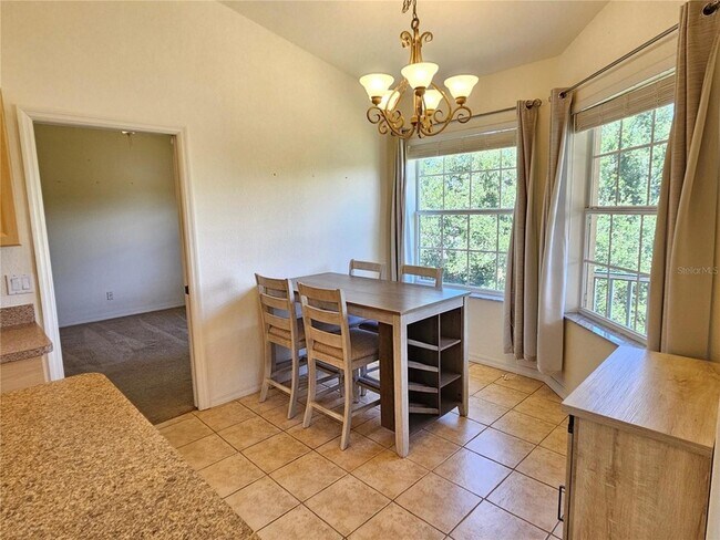 Building Photo - 904 Casa Del Lago Way