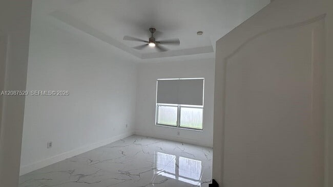 Building Photo - 3961 NE 11th Dr