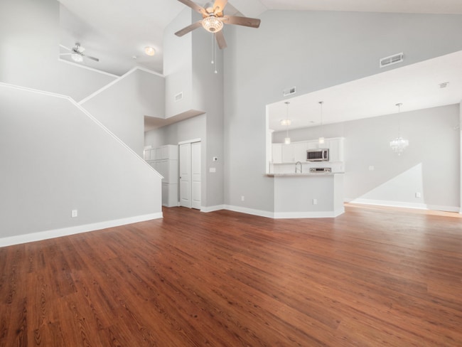 Building Photo - 101 Glenridge Dr