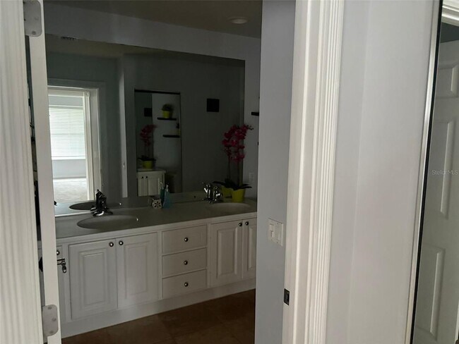 Building Photo - 11885 Fan Tail Ln