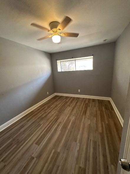 Building Photo - 3307 Kabel Dr