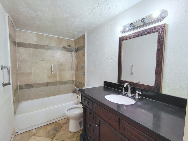 Building Photo - 11926 Rhinebeck Dr