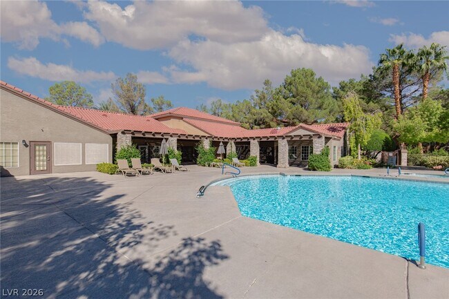 Building Photo - 2200 S Fort Apache Rd