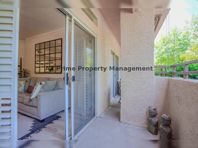 Building Photo - 10410 N Cave Creek Rd