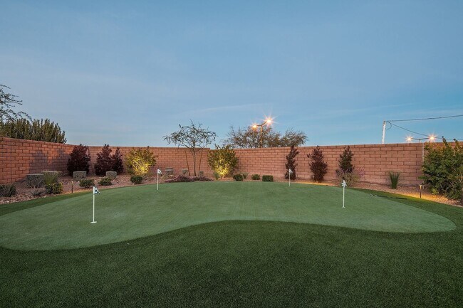 Building Photo - Luxury Home located in The Ridges of Summe...