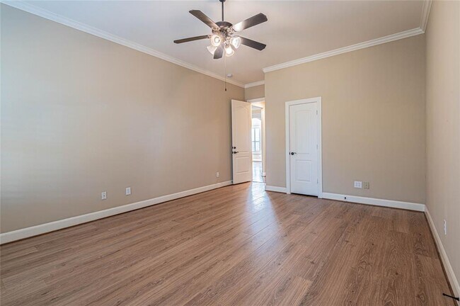 Building Photo - 5114 E Jerad Dr