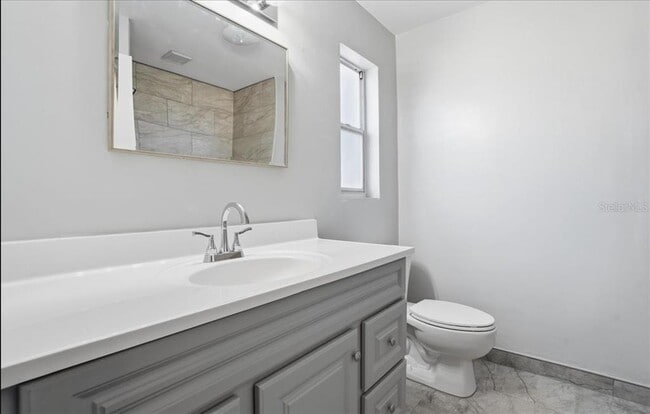 Building Photo - 5991 Fairfield Ave S