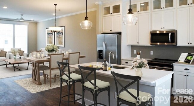 Building Photo - 17014 Fairmount Way