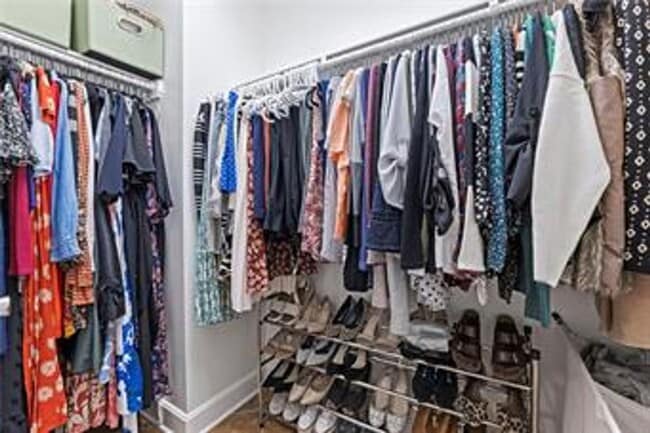 Building Photo - {4555 #205} Ponce De Leon Condo Available ...