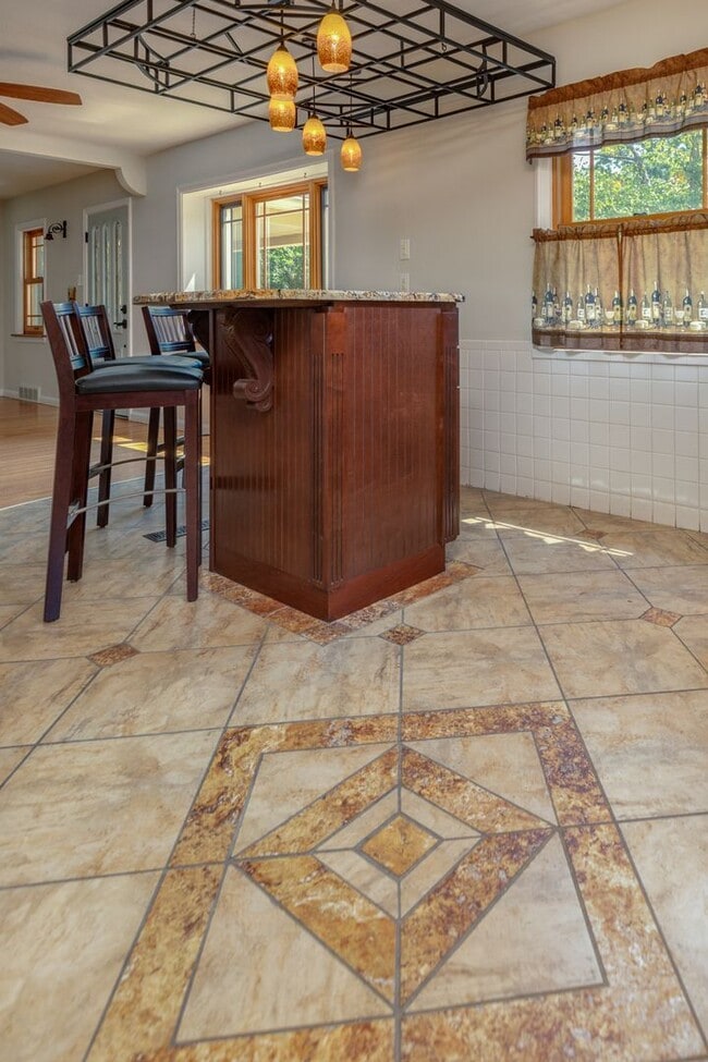 Building Photo - 2BD/2BATH Rockhill Home!