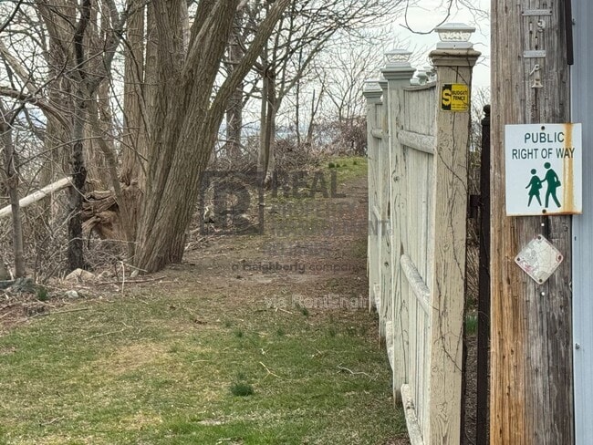 Building Photo - 2 Sea View Ave