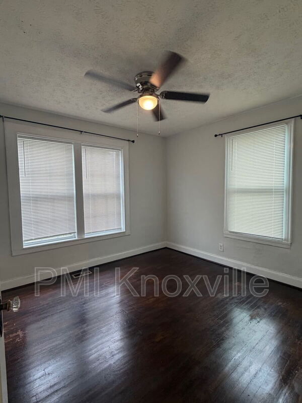 Building Photo - 4032 Walker Blvd