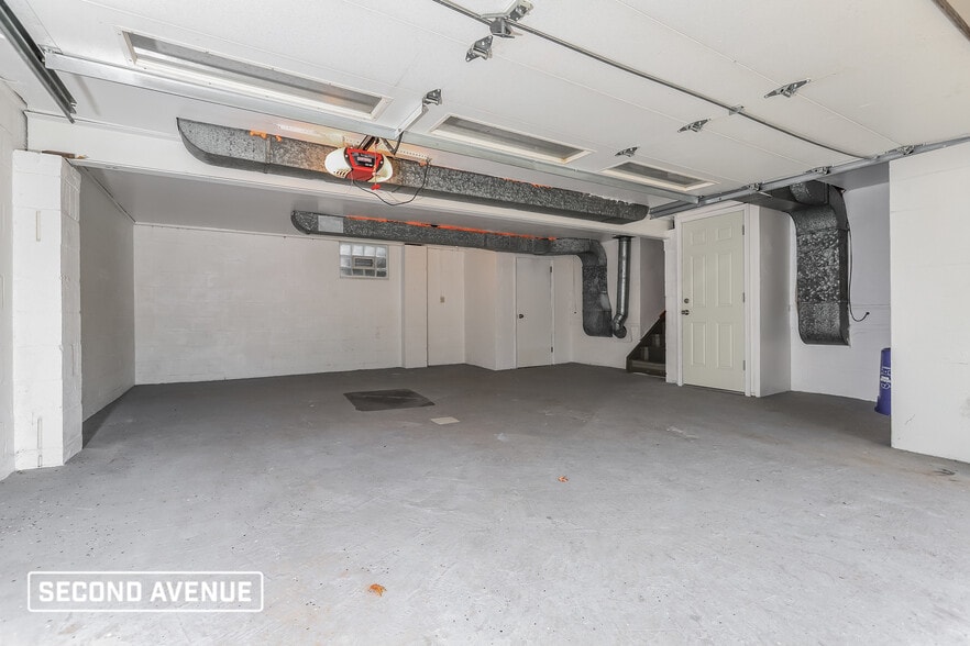 Building Photo - 138 College Park Dr