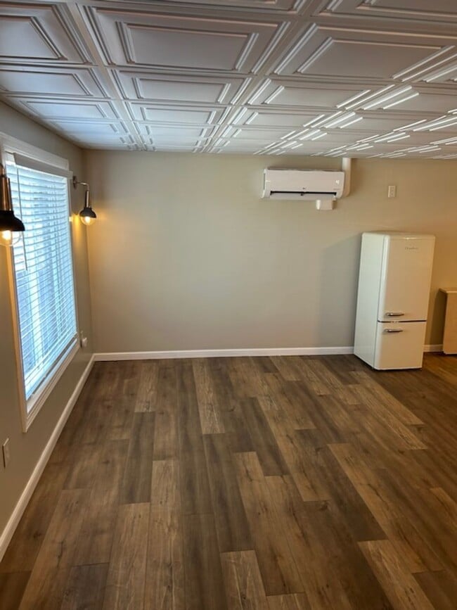 Building Photo - 4051 Wynn St