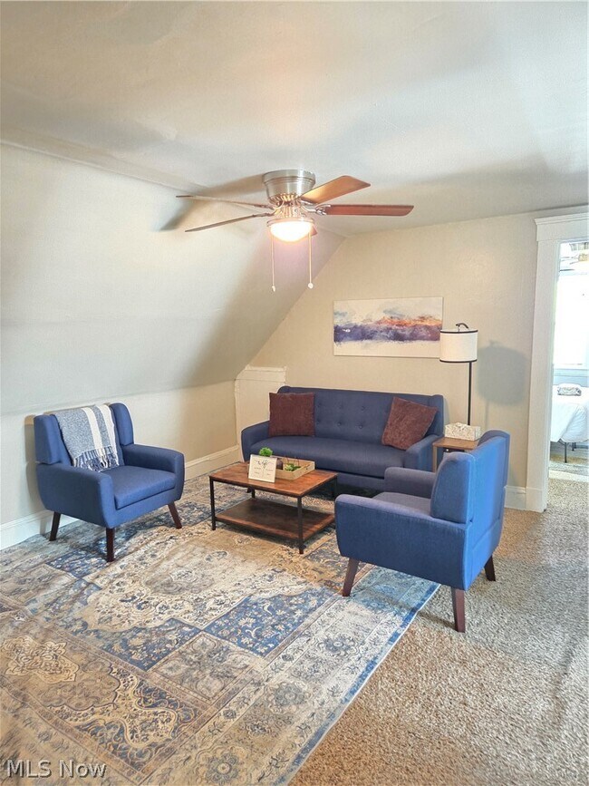 Building Photo - 1450 E 110th St