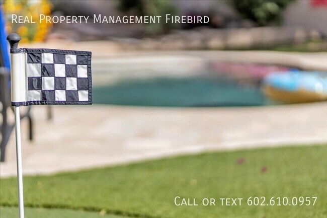 Building Photo - 4921 S Vista Pl