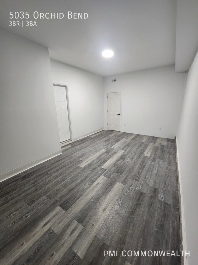 Building Photo - 3 Bed / 2.5 Bath Brand New Townhouse (Avai...