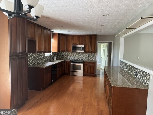 Building Photo - 4554 Trellis Way