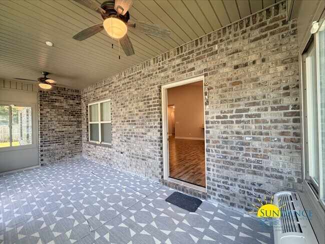 Building Photo - 2510 Tree Feather Ct