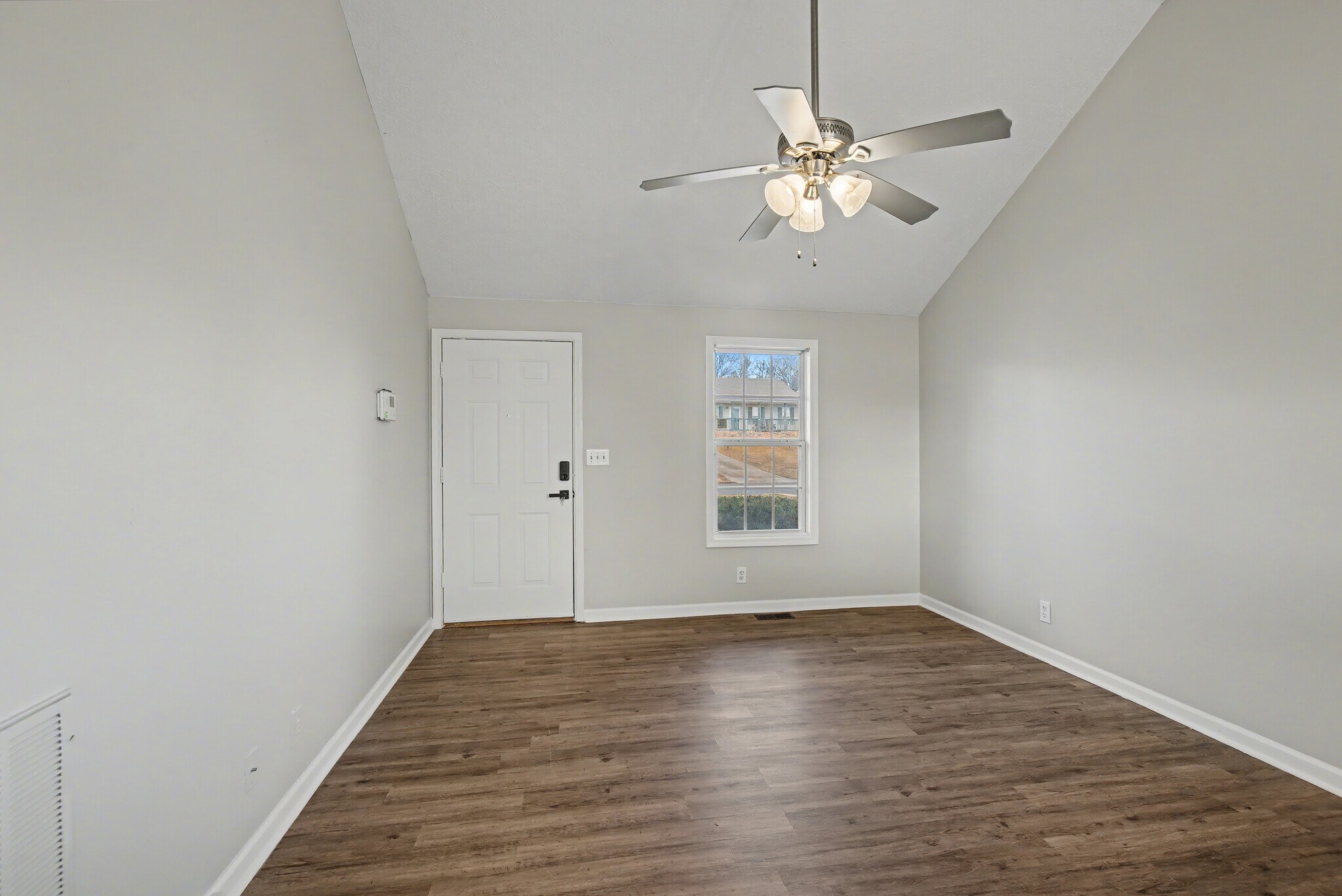 Building Photo - 256 Fritz Cir